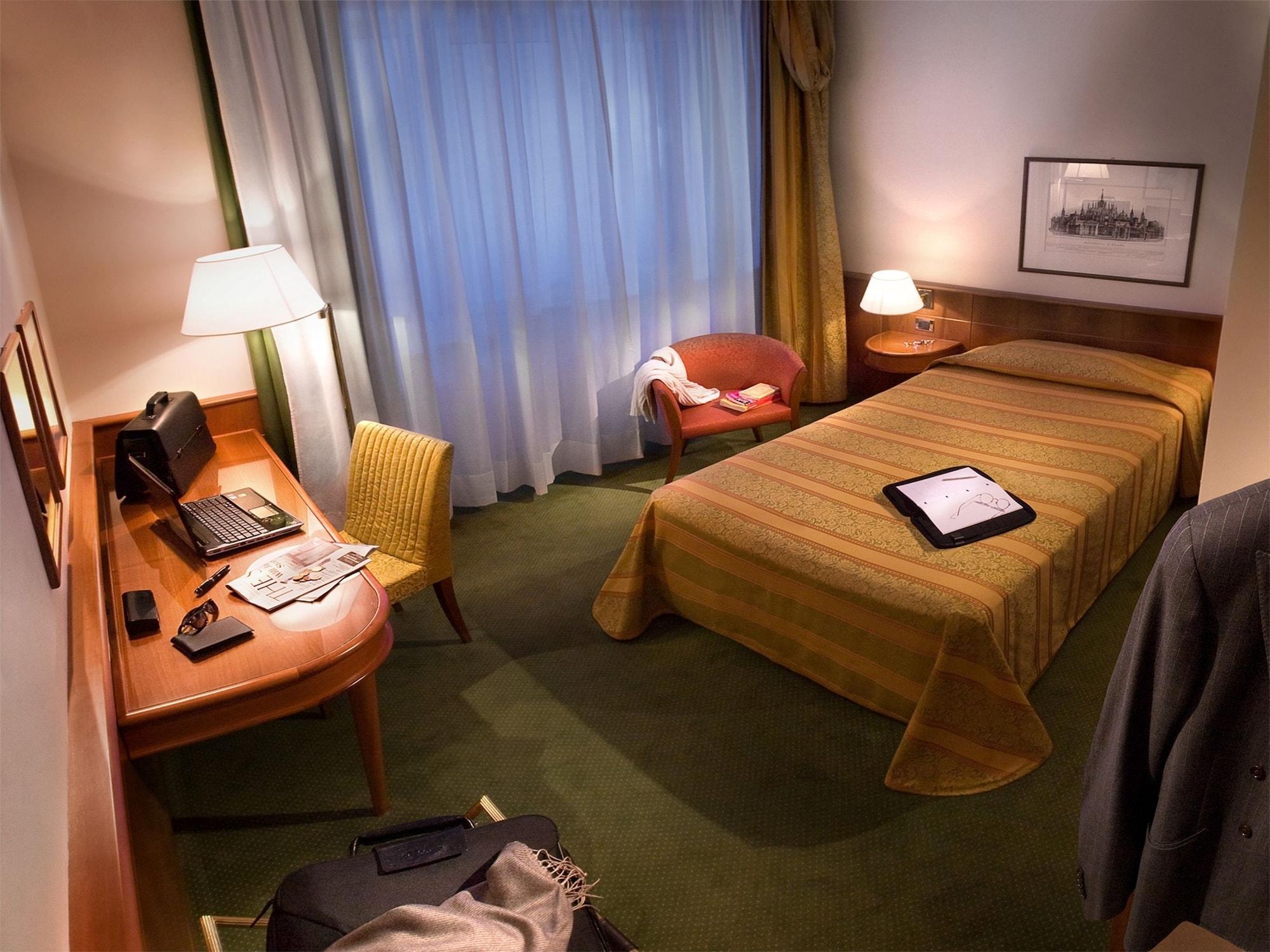Hotel Cavour Μιλάνο Εξωτερικό φωτογραφία