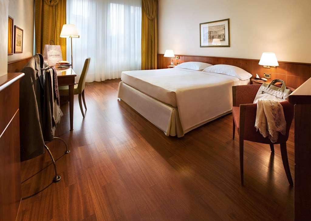 Hotel Cavour Μιλάνο Δωμάτιο φωτογραφία