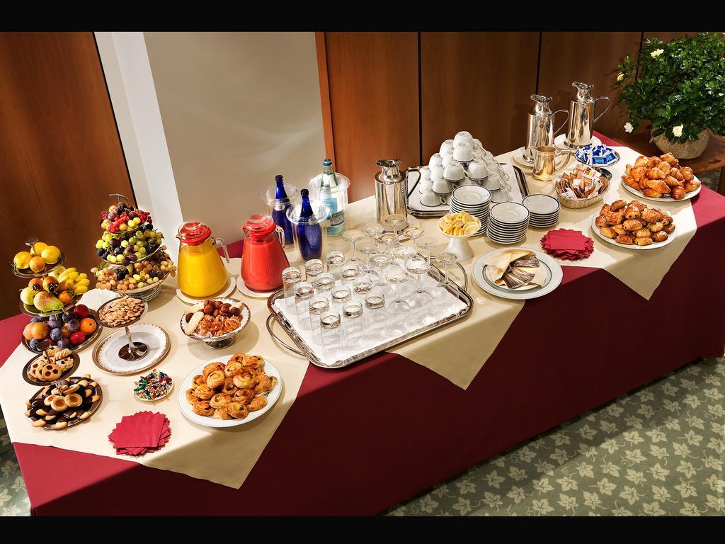 Hotel Cavour Μιλάνο Εξωτερικό φωτογραφία