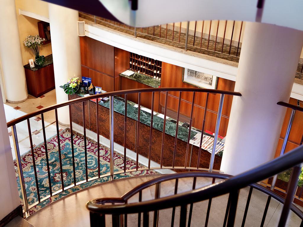 Hotel Cavour Μιλάνο Εξωτερικό φωτογραφία